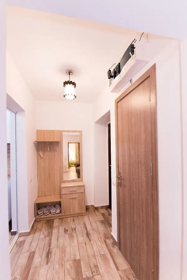 Red Apartment Bucarest